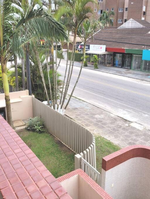 Apartamento Brejatuba Beira Mar Гуаратуба Екстериор снимка